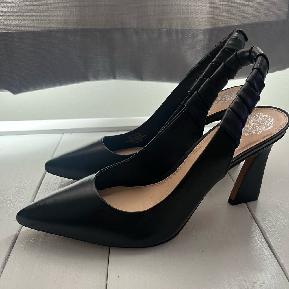 NWOT Vince Canute Slingback Pump
